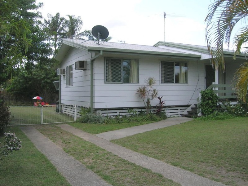 81 Stenlake Avenue, Kawana QLD 4701