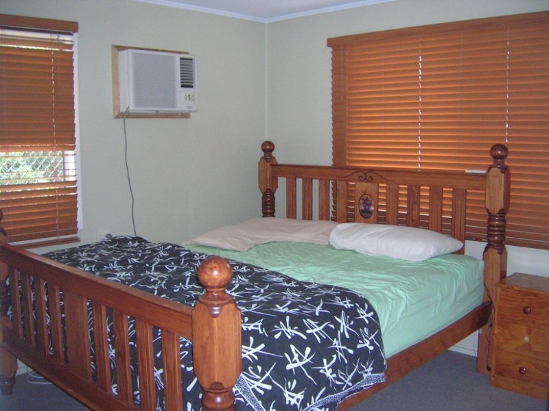 81 Stenlake Avenue, Kawana QLD 4701
