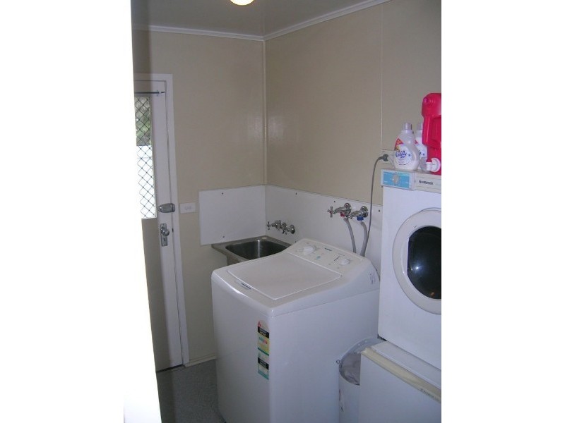 81 Stenlake Avenue, Kawana QLD 4701