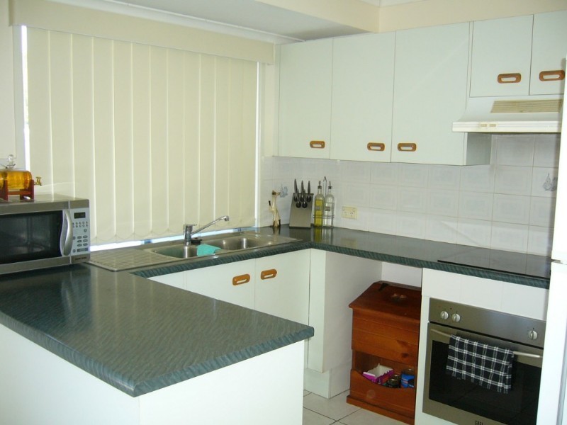 25 Van Haeren Street, Kawana QLD 4701