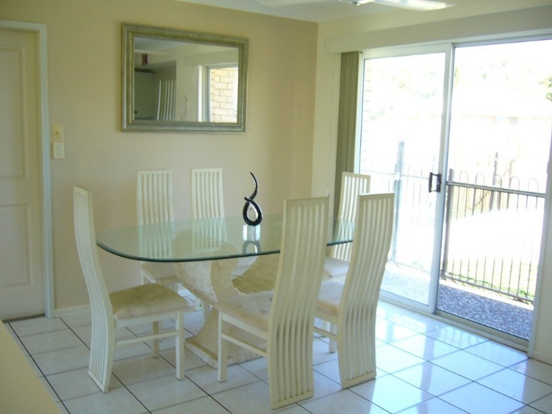 25 Van Haeren Street, Kawana QLD 4701