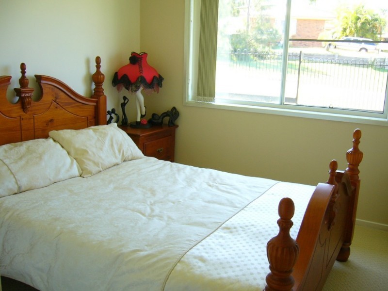 25 Van Haeren Street, Kawana QLD 4701