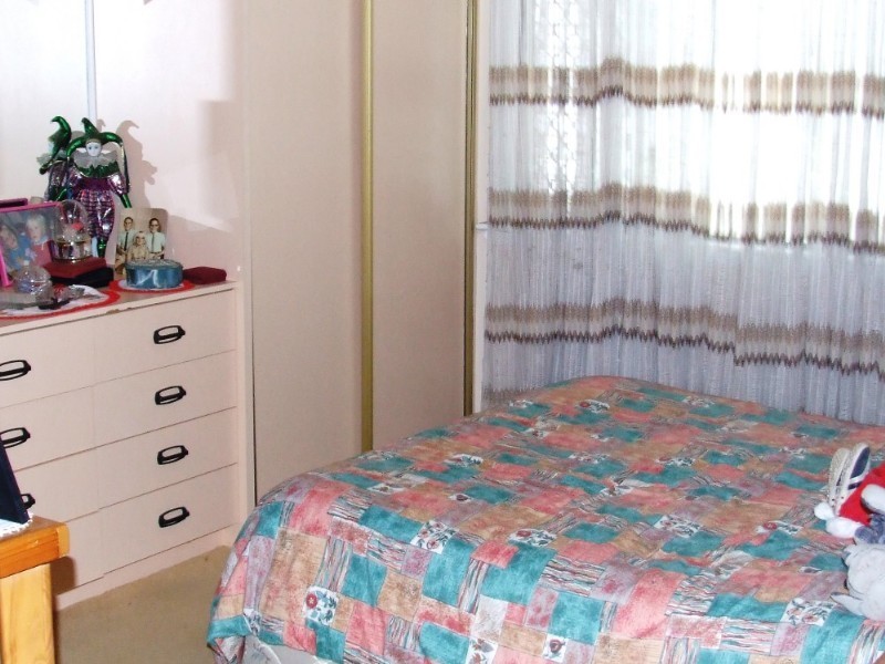 10 Lauga Street, Park Avenue QLD 4701