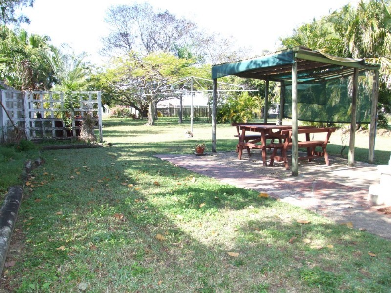 10 Lauga Street, Park Avenue QLD 4701