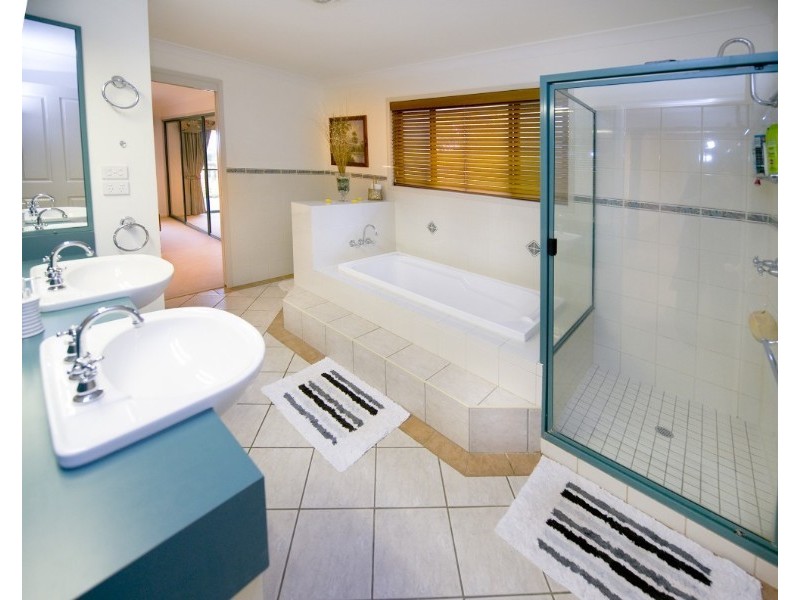 32 Forbes Avenue, Frenchville QLD 4701