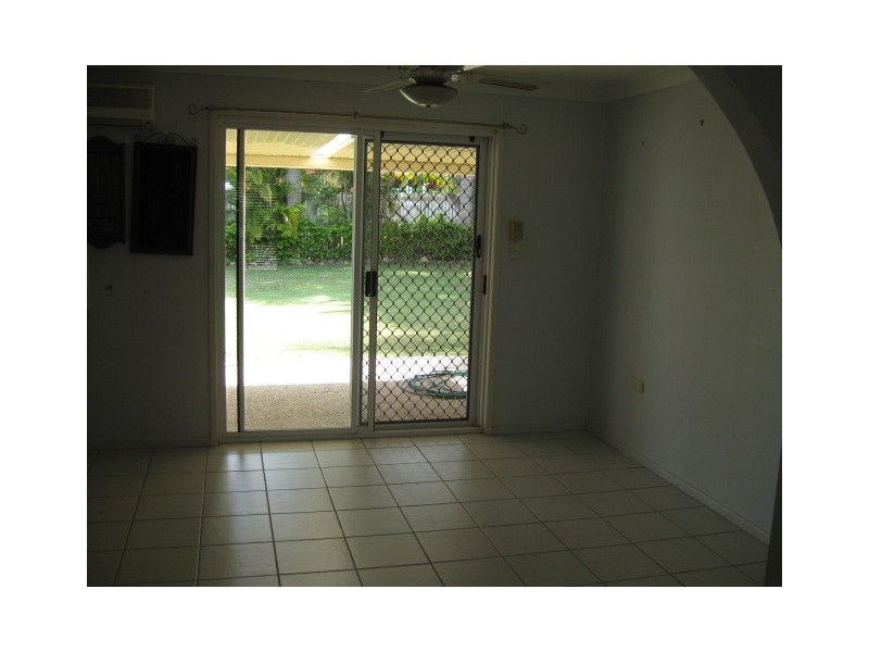 8 Kavanagh Crescent, Rockhampton QLD 4700