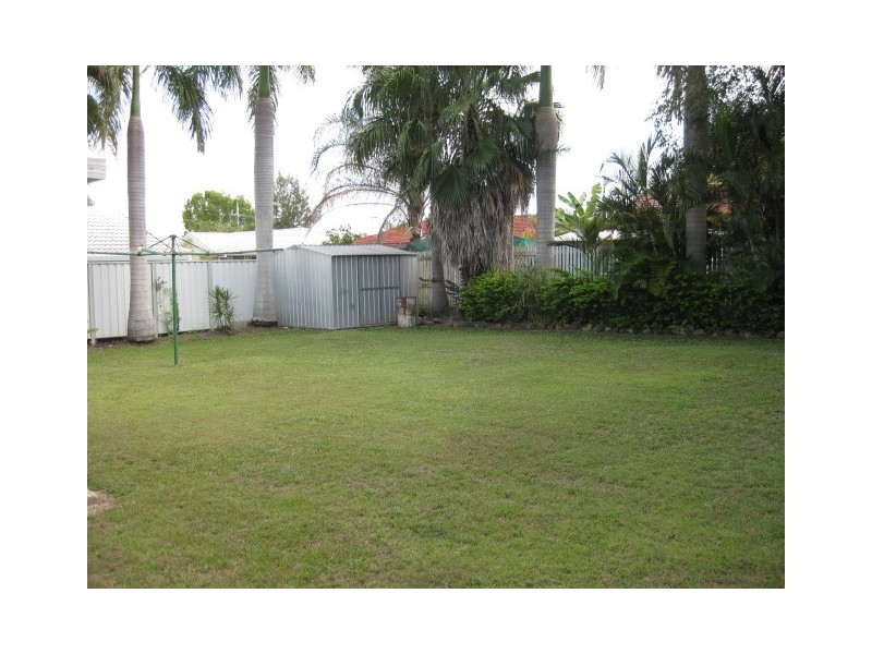 8 Kavanagh Crescent, Rockhampton QLD 4700
