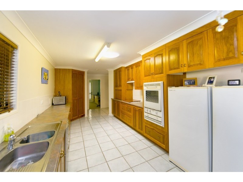 14 Sunset Drive, Gracemere QLD 4702