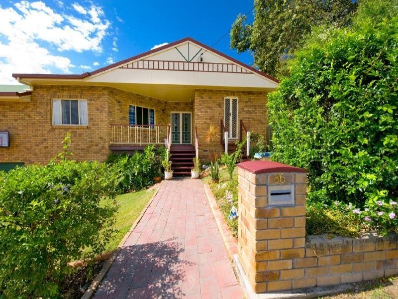 86 Little Glencoe Street, The Range QLD 4700