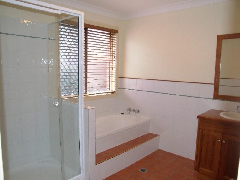 3 Temple Place, Frenchville QLD 4701