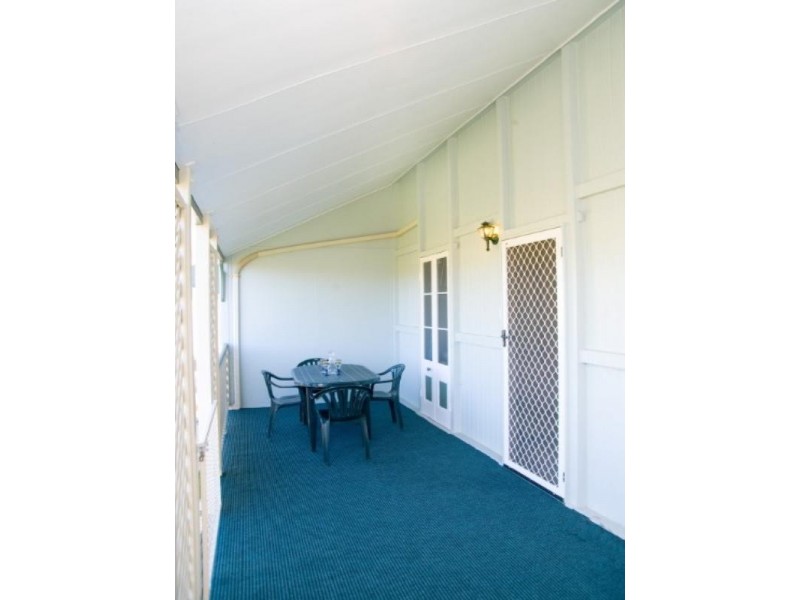 105 Haynes Street, Park Avenue QLD 4701