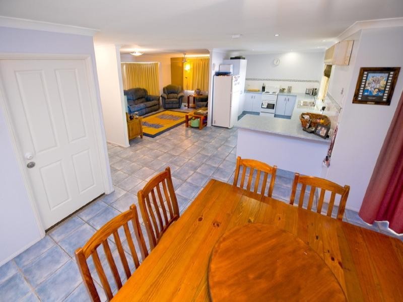 61 Carara Drive, Kawana QLD 4701