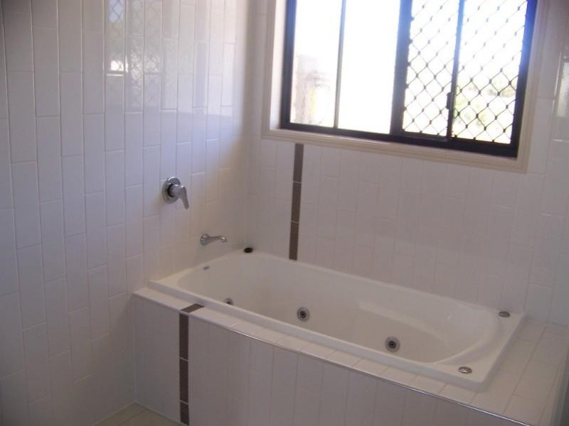 106 Robinson Street, Frenchville QLD 4701