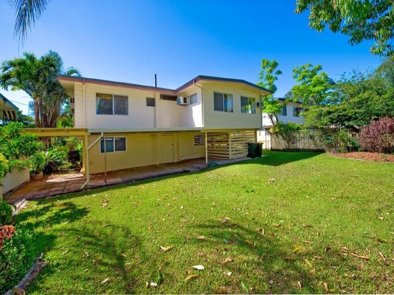 5 Mortensen Street, Park Avenue QLD 4701