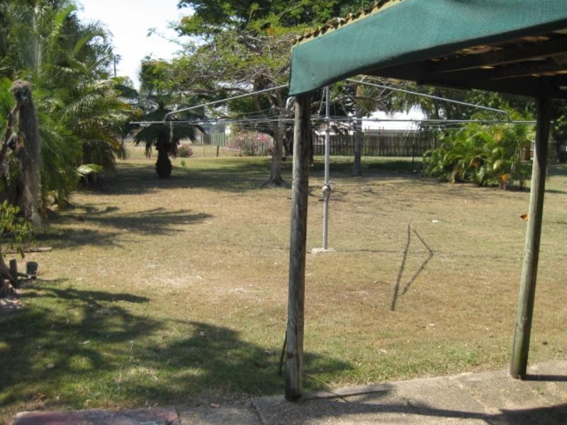 10 Lauga Street, Park Avenue QLD 4701