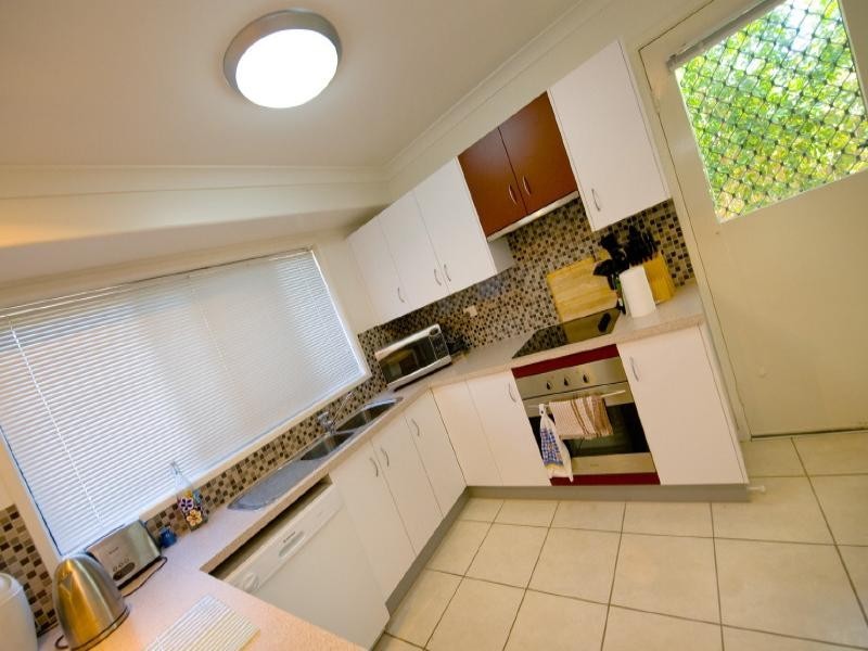 8/269 Richardson Road, Kawana QLD 4701