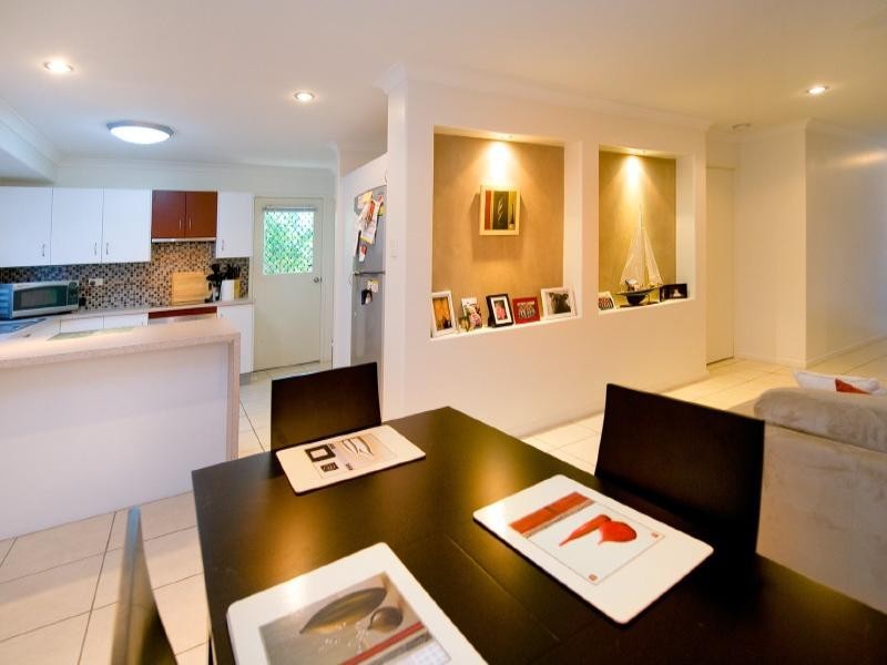 8/269 Richardson Road, Kawana QLD 4701
