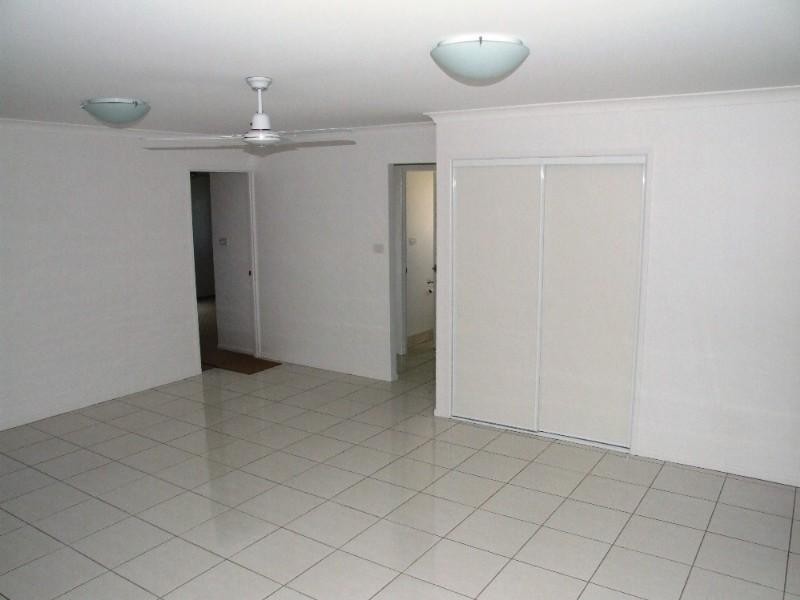 4 Rosella Drive, Gracemere QLD 4702