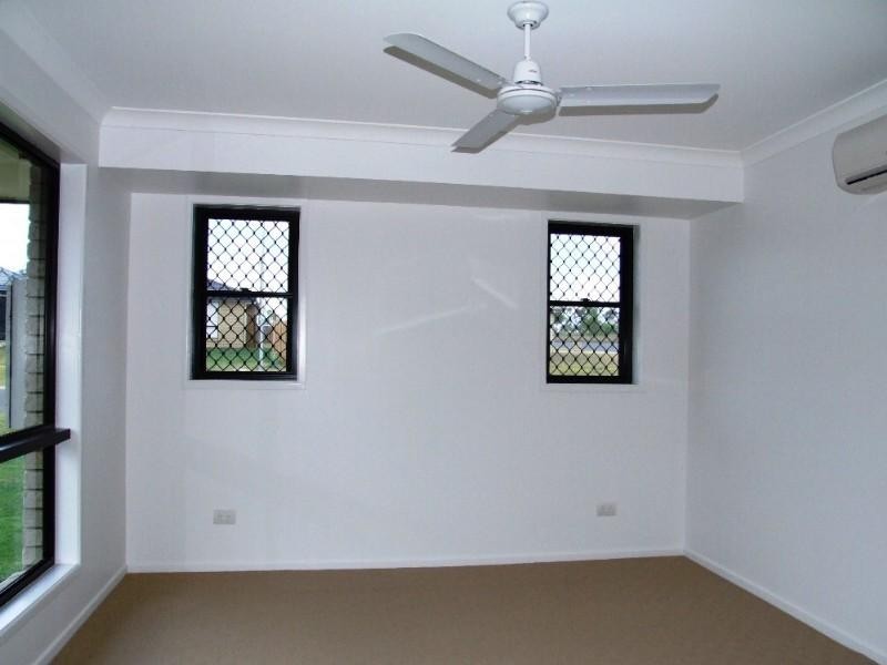 4 Rosella Drive, Gracemere QLD 4702