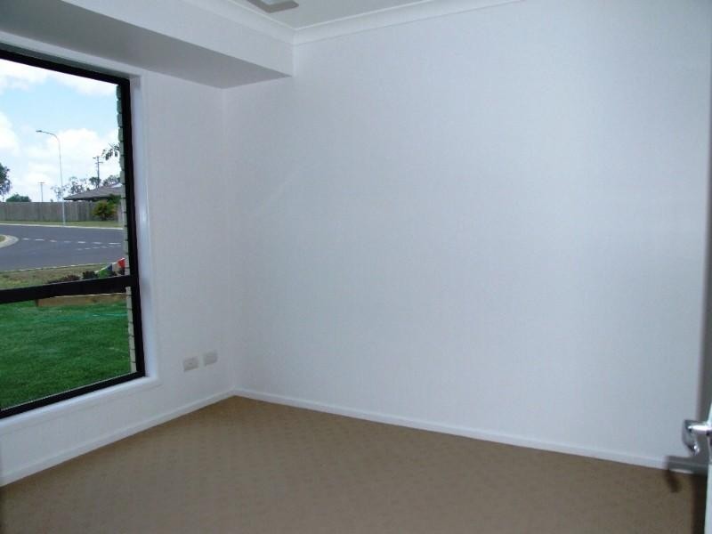 4 Rosella Drive, Gracemere QLD 4702