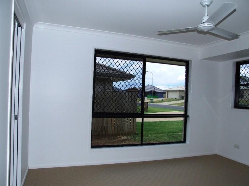 4 Rosella Drive, Gracemere QLD 4702