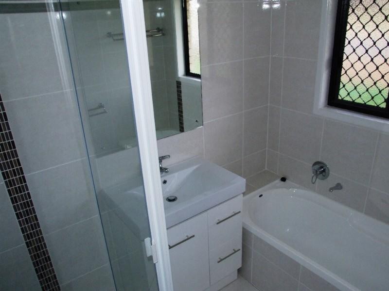 4 Rosella Drive, Gracemere QLD 4702