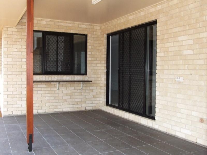 4 Rosella Drive, Gracemere QLD 4702