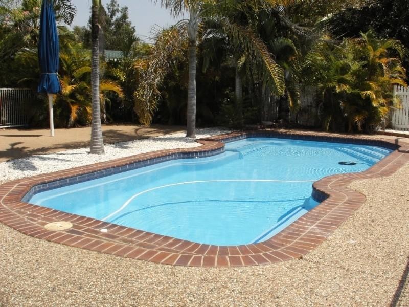 6 Constance Avenue, Rockyview QLD 4701