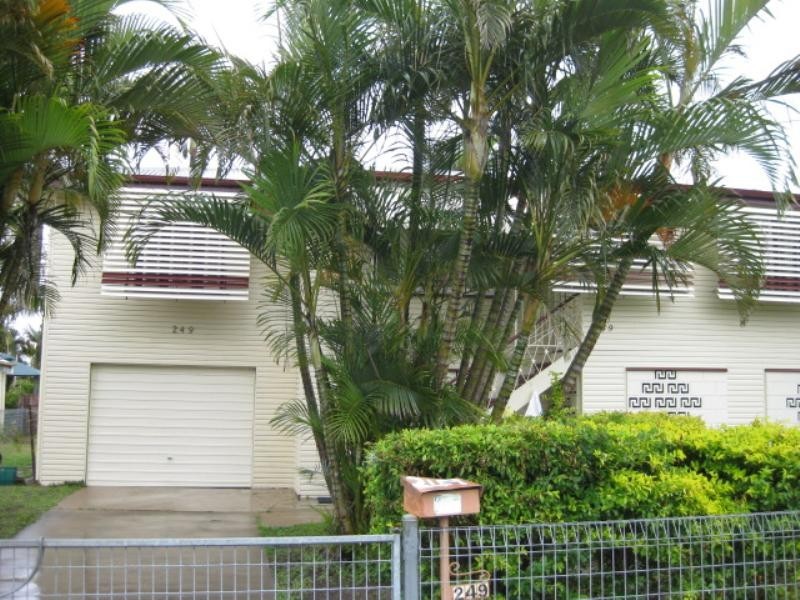 249 Dean Street, Berserker QLD 4701