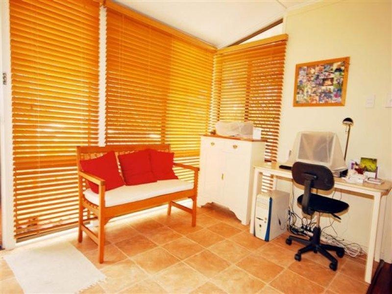 72 Penlington Street, The Range QLD 4700