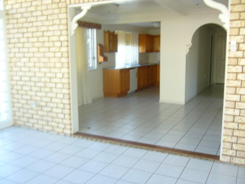 77 Spencer Street, The Range QLD 4700