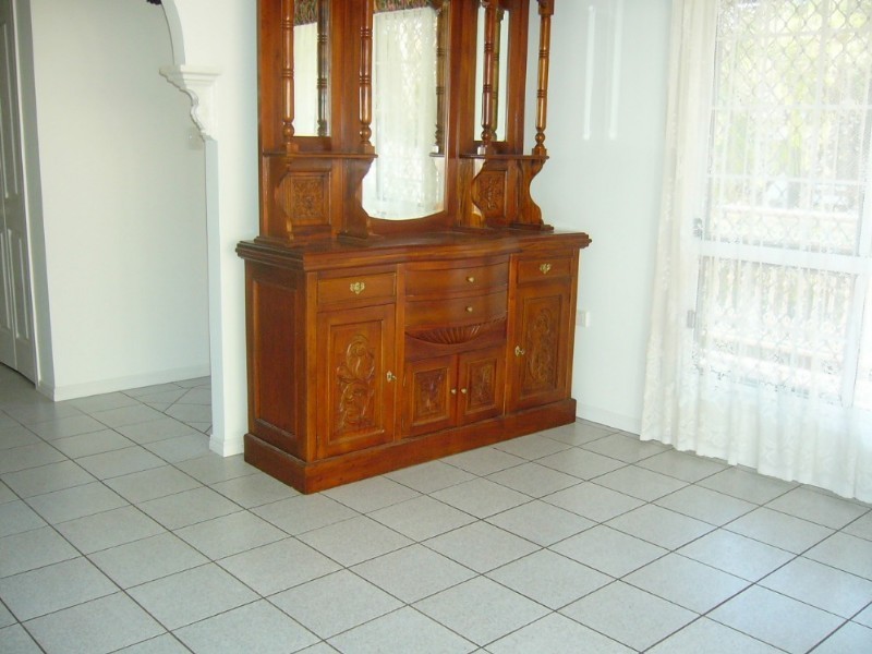 77 Spencer Street, The Range QLD 4700