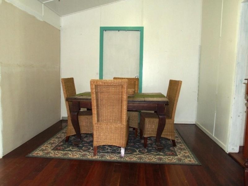 8 Harbourne Street, Koongal QLD 4701