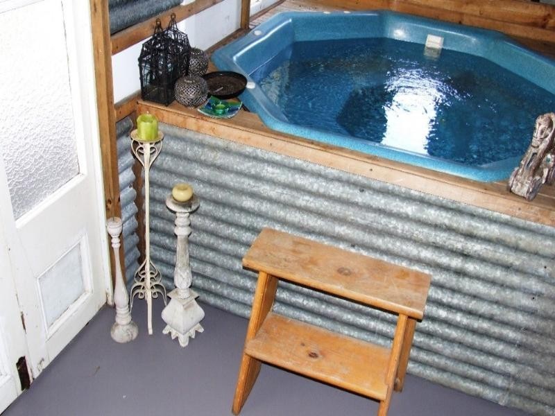 8 Harbourne Street, Koongal QLD 4701