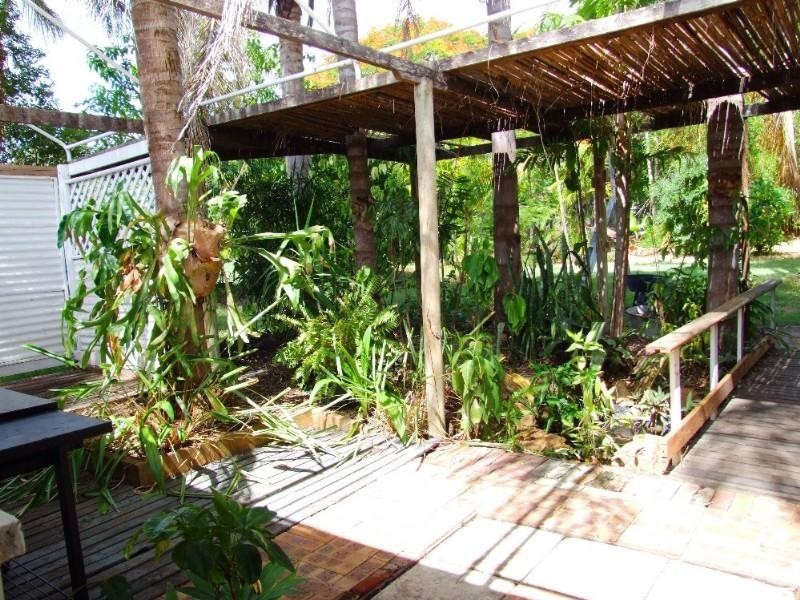 8 Harbourne Street, Koongal QLD 4701
