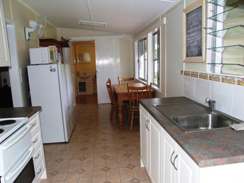 15a Main Street, Park Avenue QLD 4701