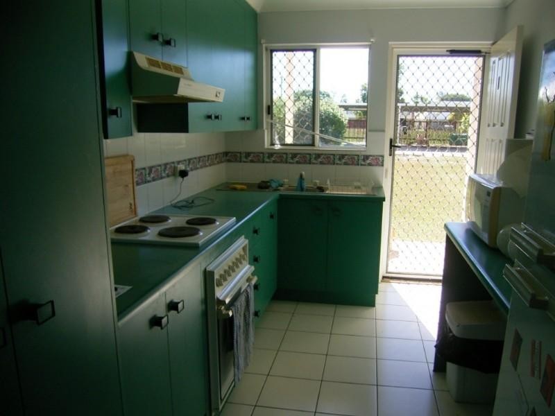 1/37 Armstrong Street, Berserker QLD 4701