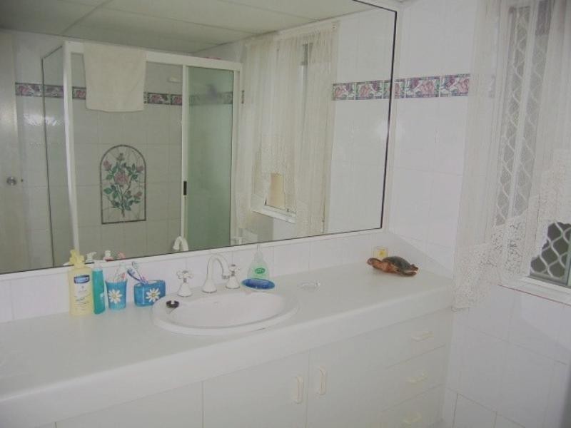 1/37 Armstrong Street, Berserker QLD 4701