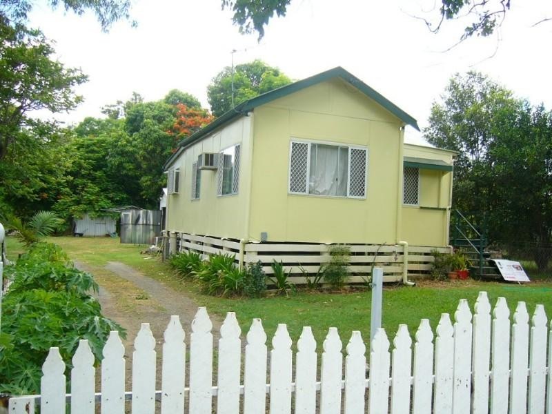 26 Taylor Street, Park Avenue QLD 4701