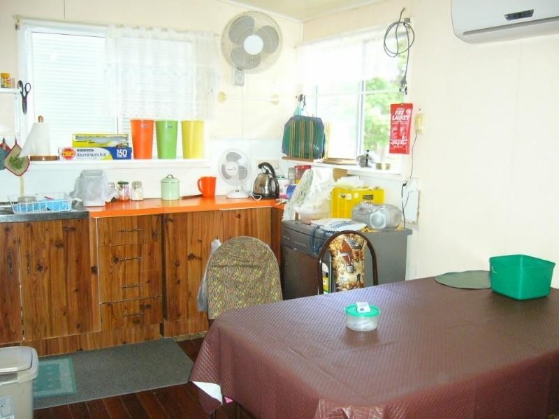 26 Taylor Street, Park Avenue QLD 4701