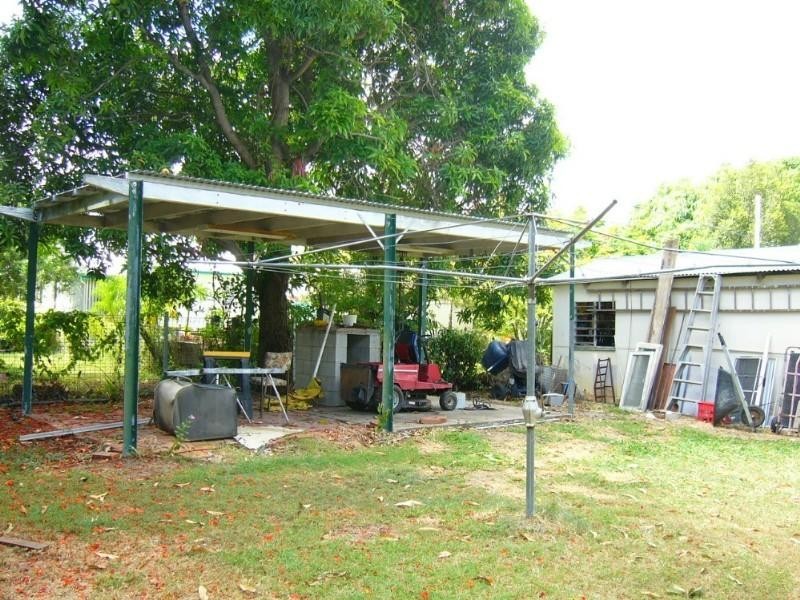 26 Taylor Street, Park Avenue QLD 4701