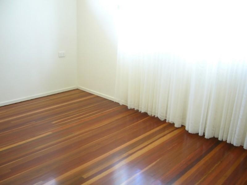 32 Hogan Street, Park Avenue QLD 4701