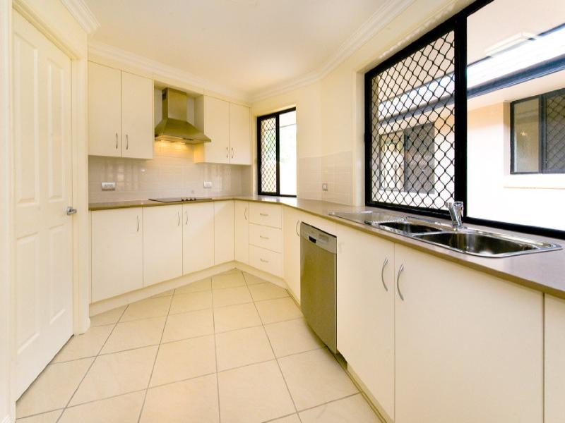 21 Constantia Crescent, Frenchville QLD 4701