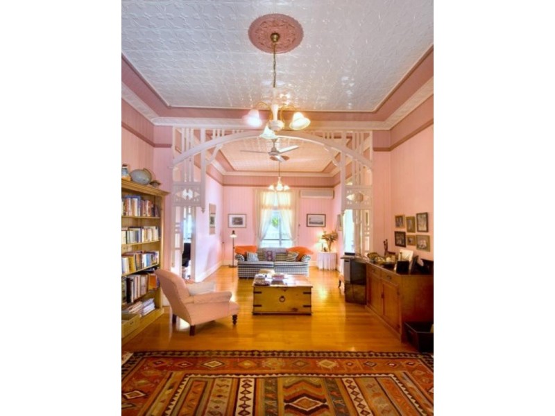 12 Thurston Street, Allenstown QLD 4700