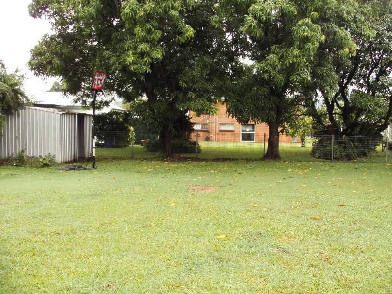 6 Martin Street, Park Avenue QLD 4701