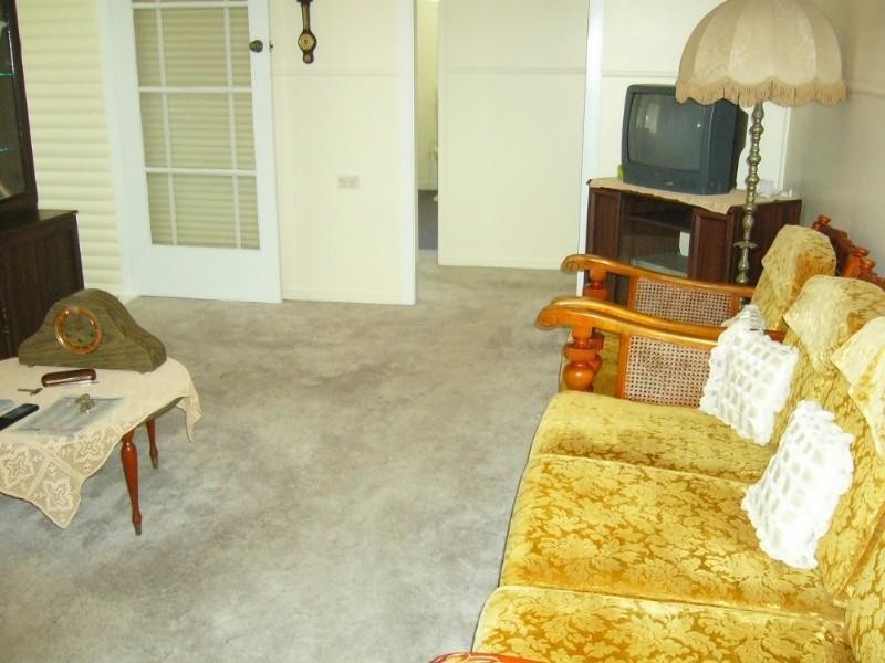 6 Meade Street, Wandal QLD 4700