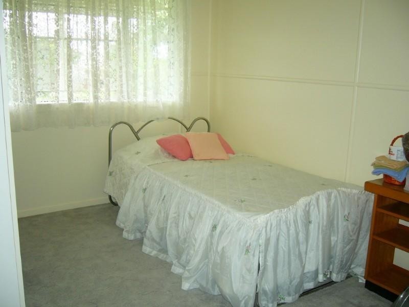 6 Meade Street, Wandal QLD 4700