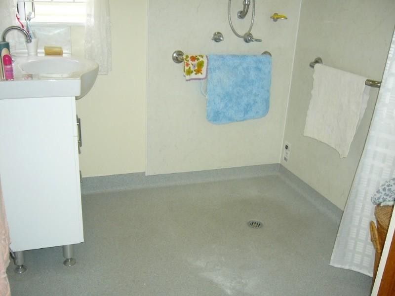 6 Meade Street, Wandal QLD 4700