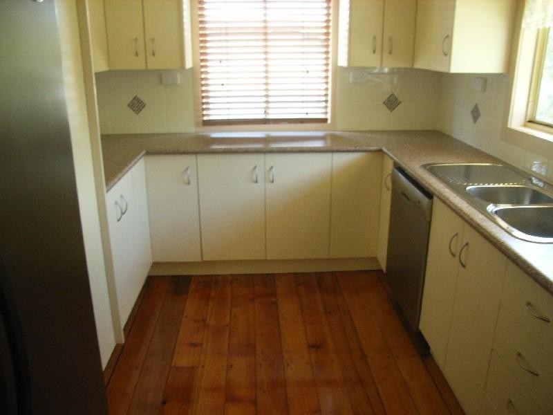 9 Ferguson Street, Allenstown QLD 4700