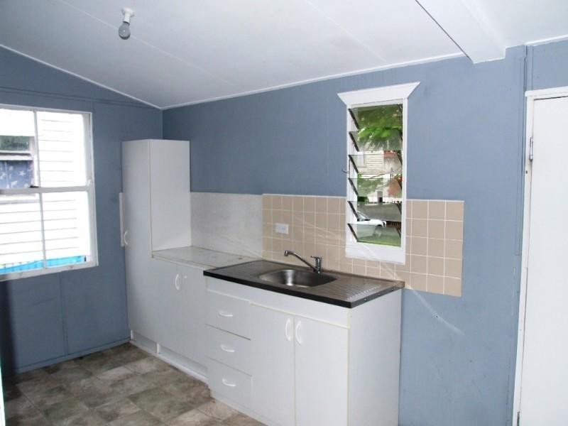 33 Margaret Street, Allenstown QLD 4700